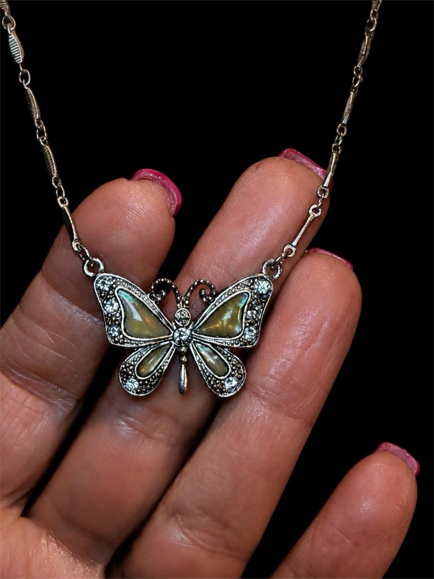 1928 BUTTERFLY NECKLACE