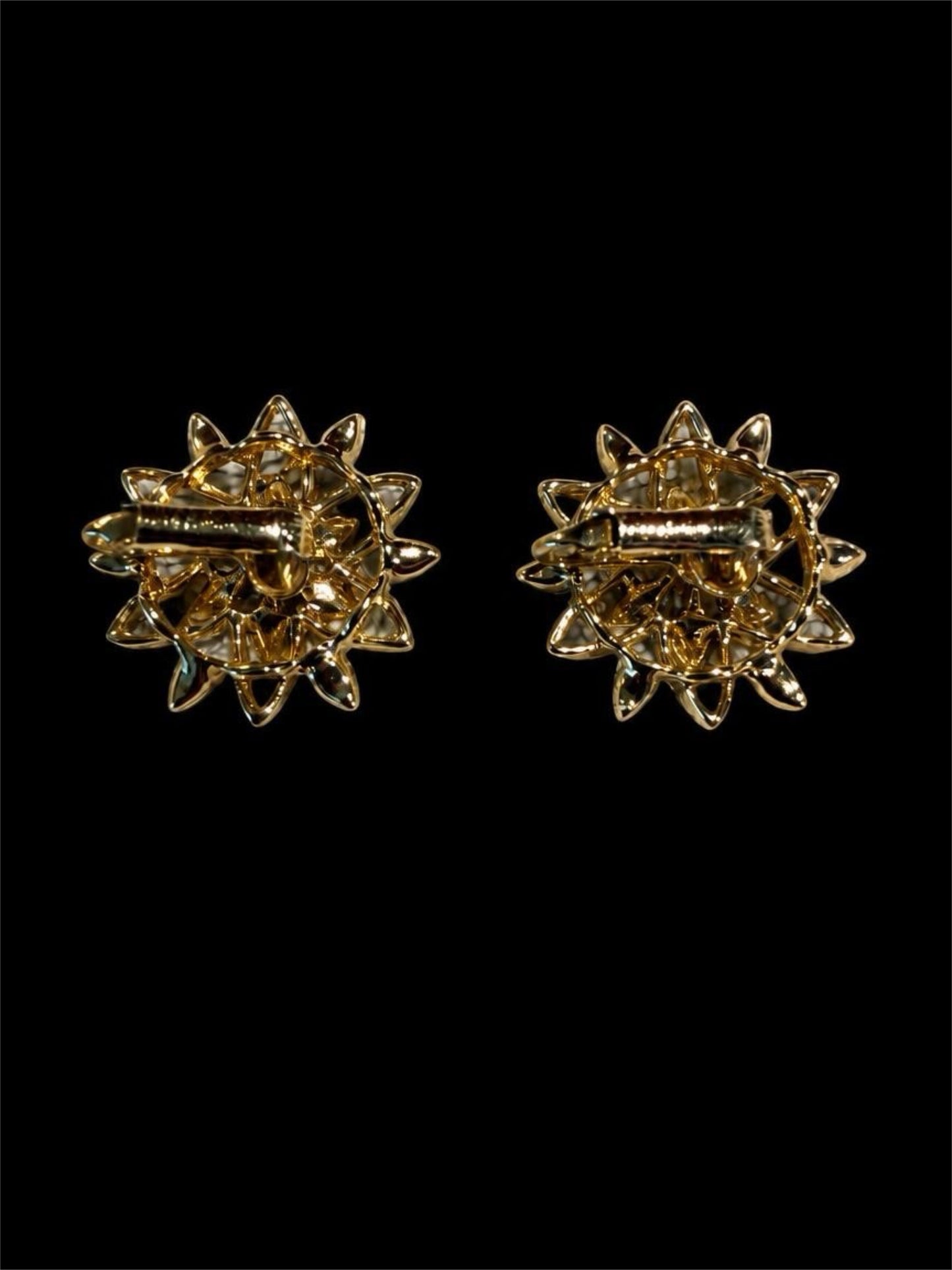 VINTAGE SARAH COVENTRY GOLD FLORAL EARRINGS