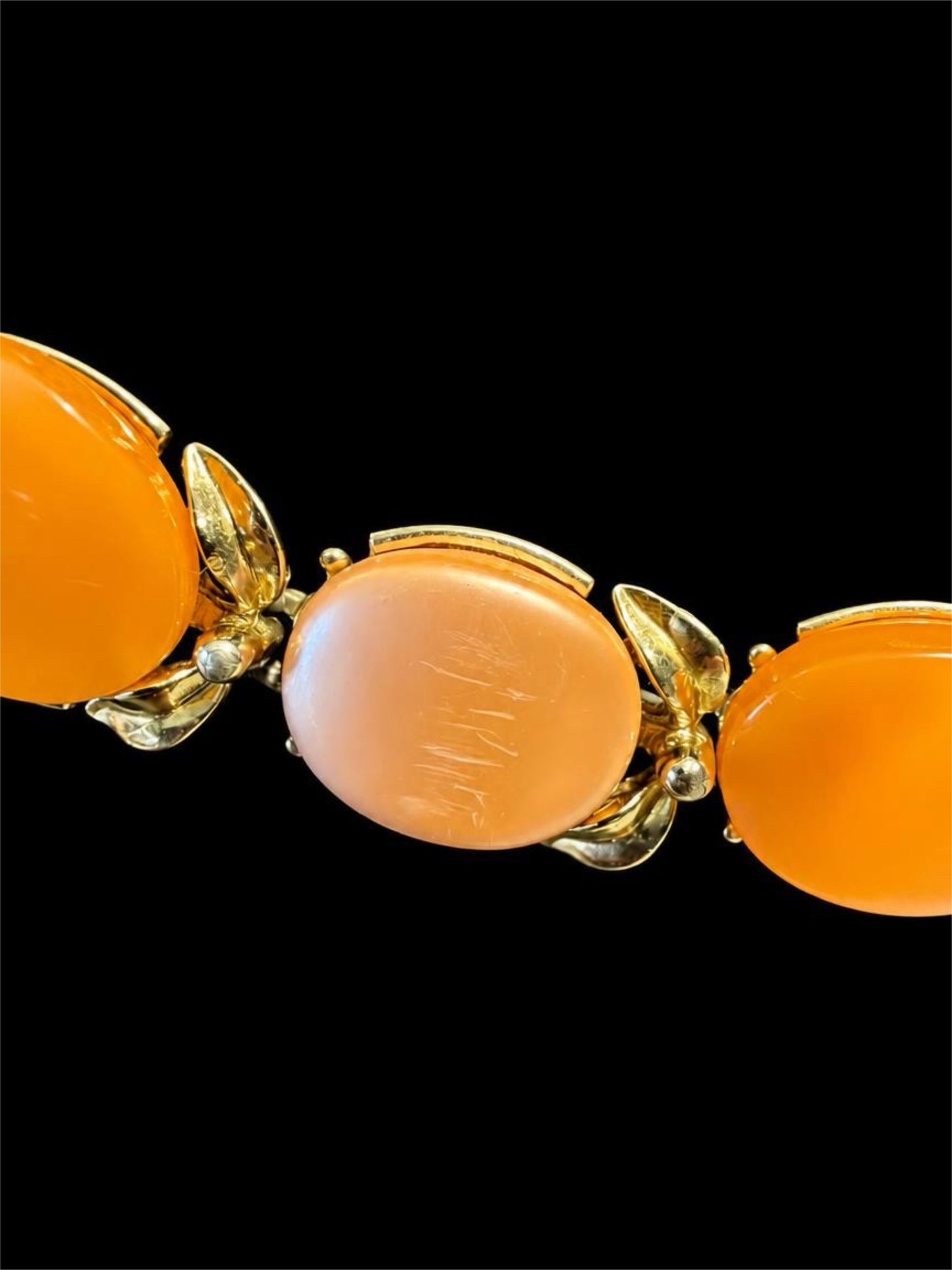 VINTAGE PEACH THERMOSET BRACELET