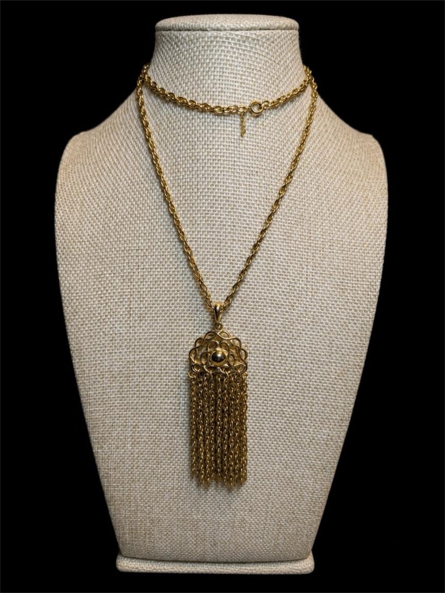 VINTAGE RAQUEL GOLD NECKLACE