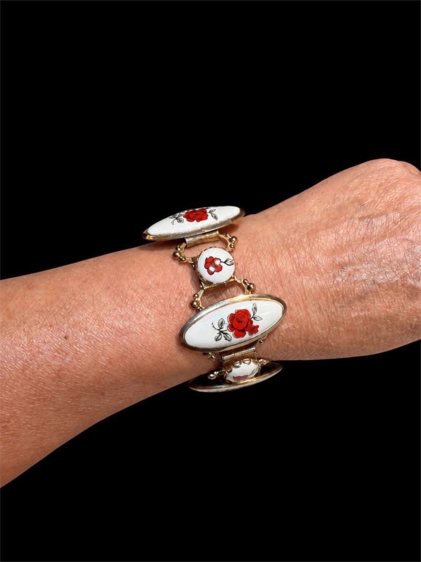 VINTAGE ROSE BRACELET