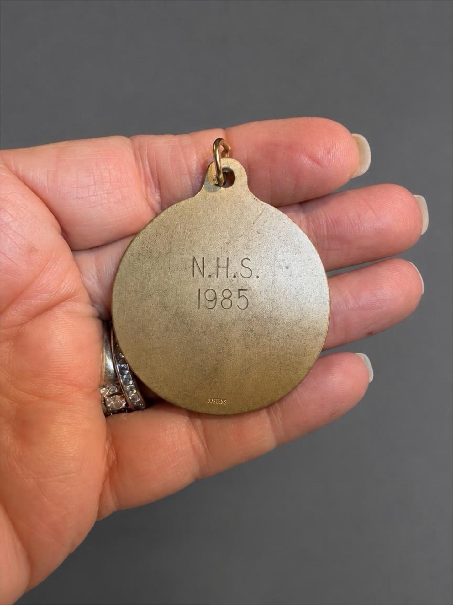 VINTAGE 1985 NATIONAL HONOR SOCIETY MEDALLION