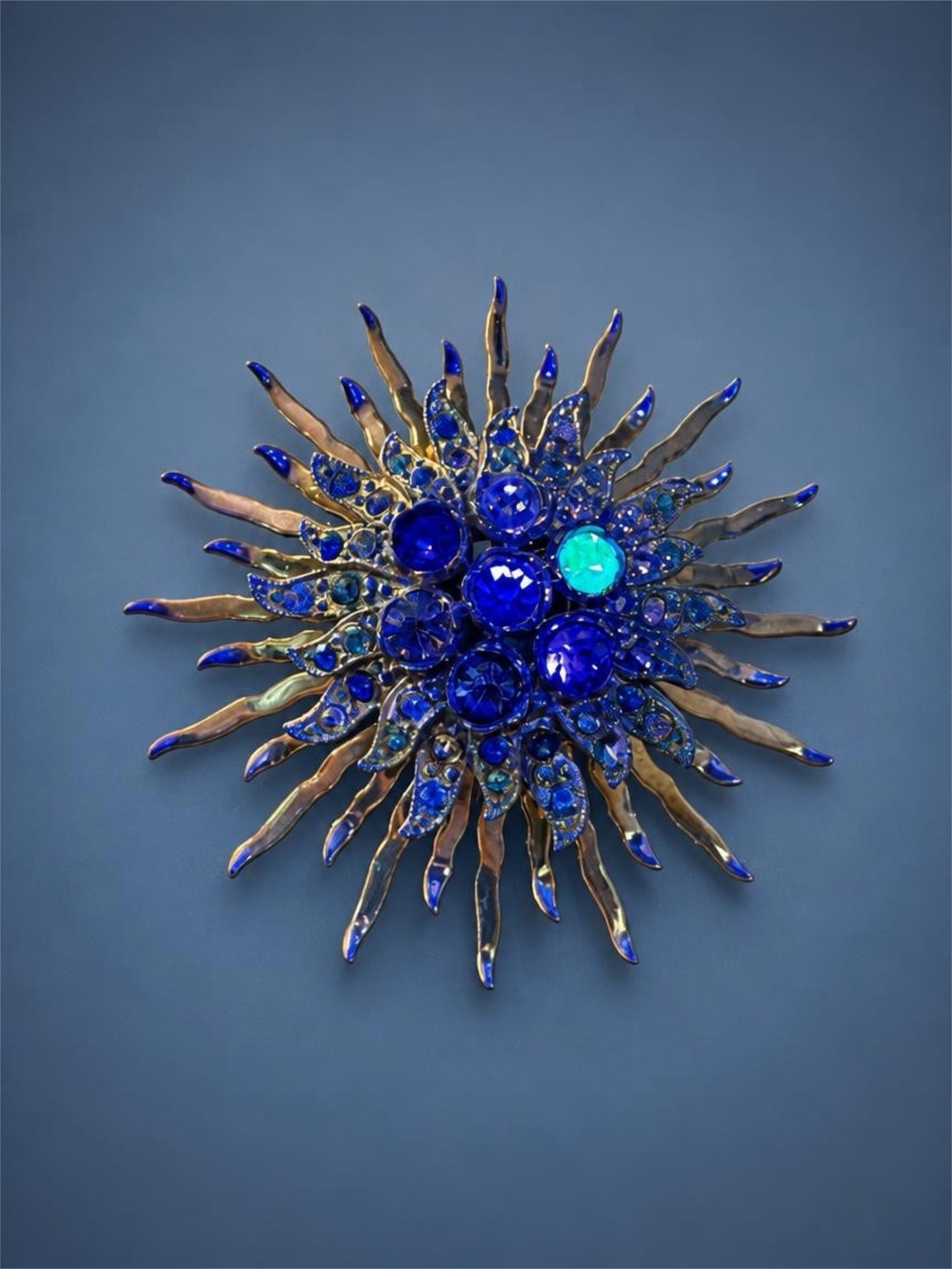 VINTAGE ATOMIC STARBURST BROOCH W/ ONE URANIUM STONE