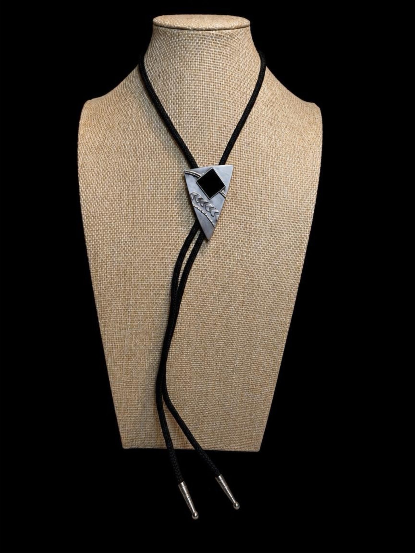 JJ 1988 PEWTER BOLO