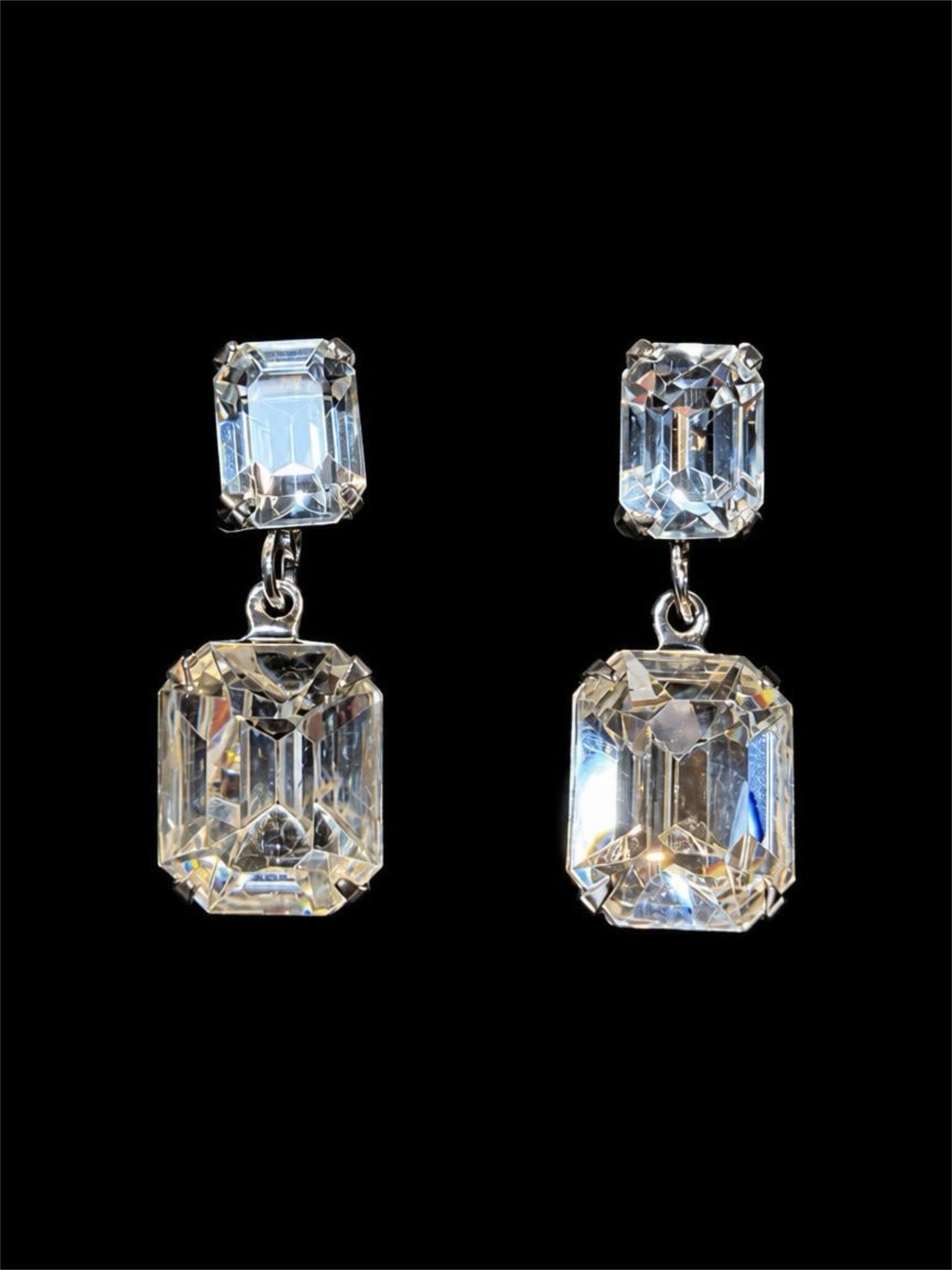 CORO GLASS EARRINGS