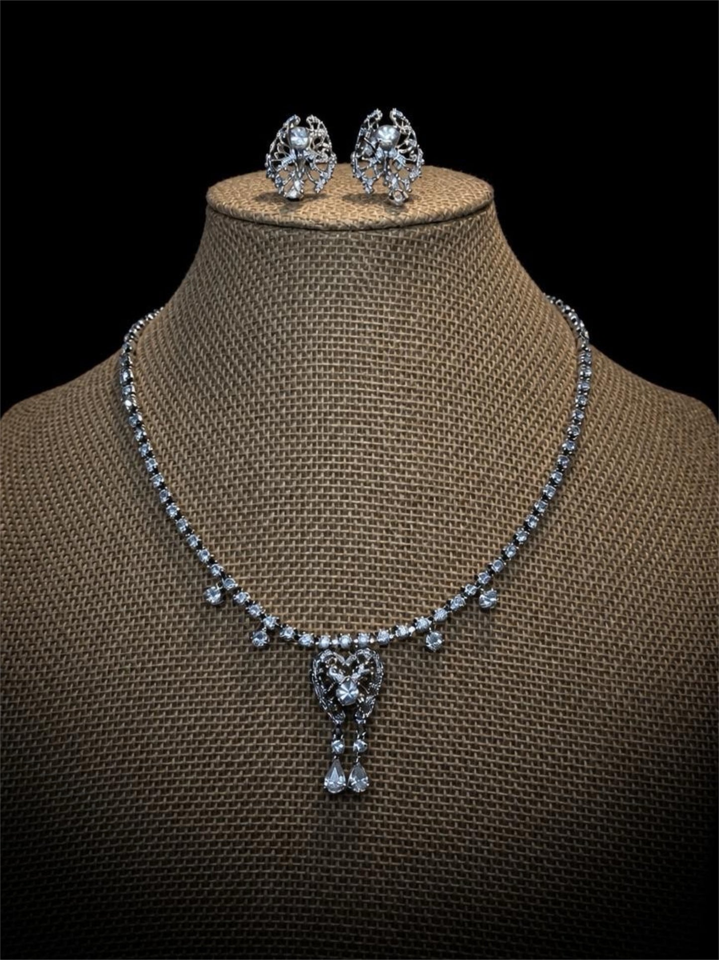 RHINESTONE & SILVER NECKLACE W/ EARRINGS SET