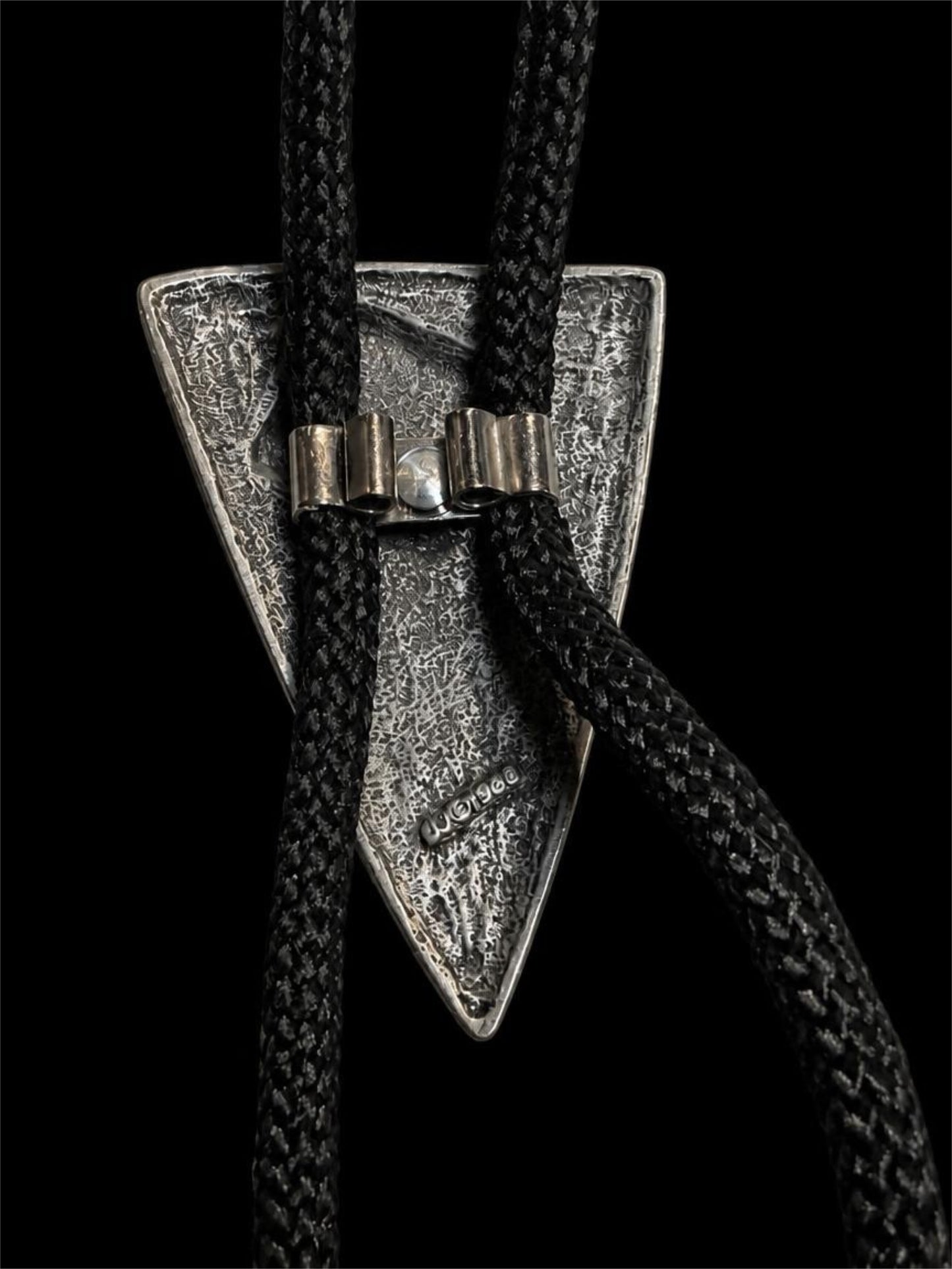 JJ 1988 PEWTER BOLO