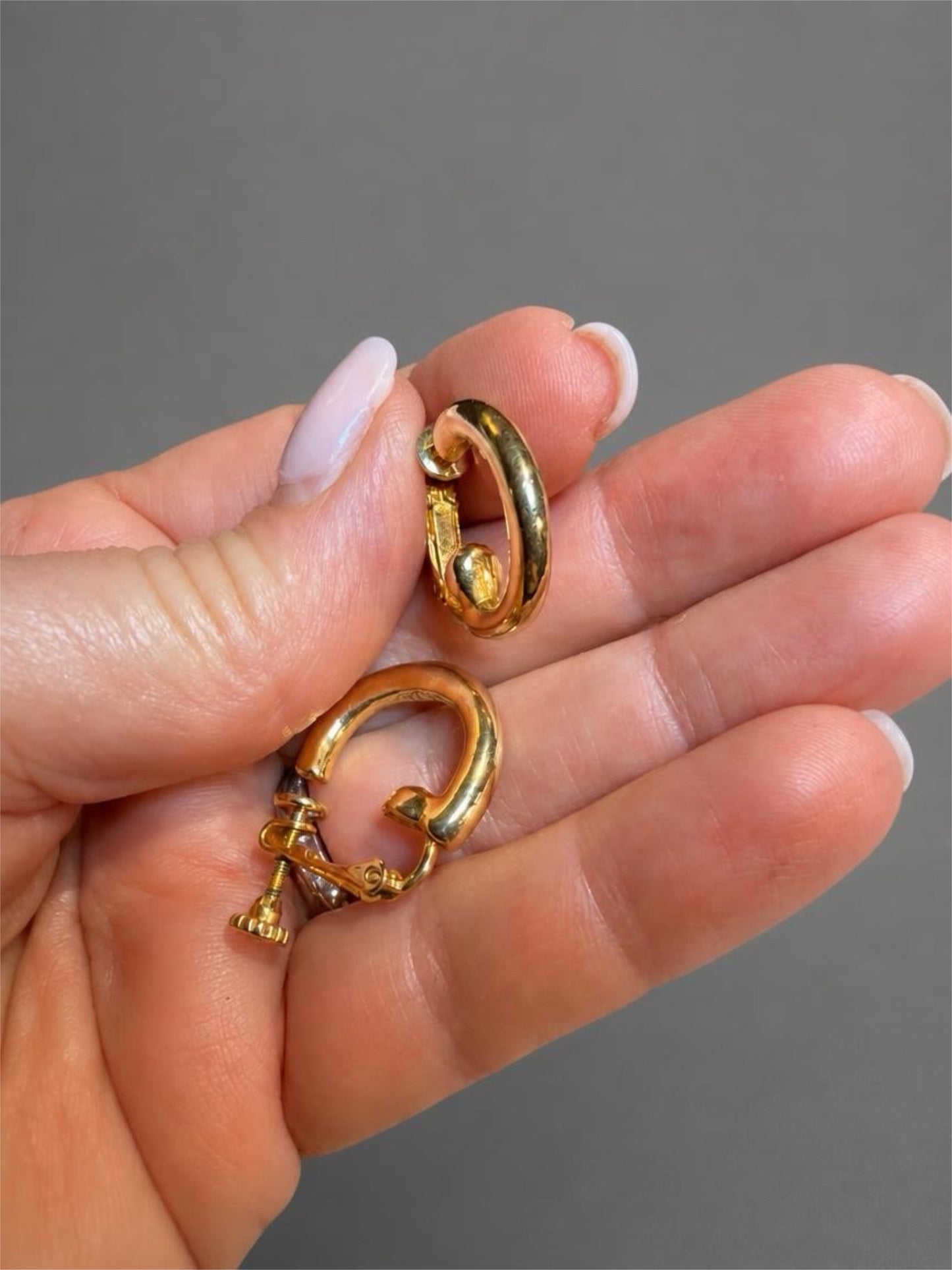 JOAN RIVERS GOLG ADJ CLIP EARRINGS
