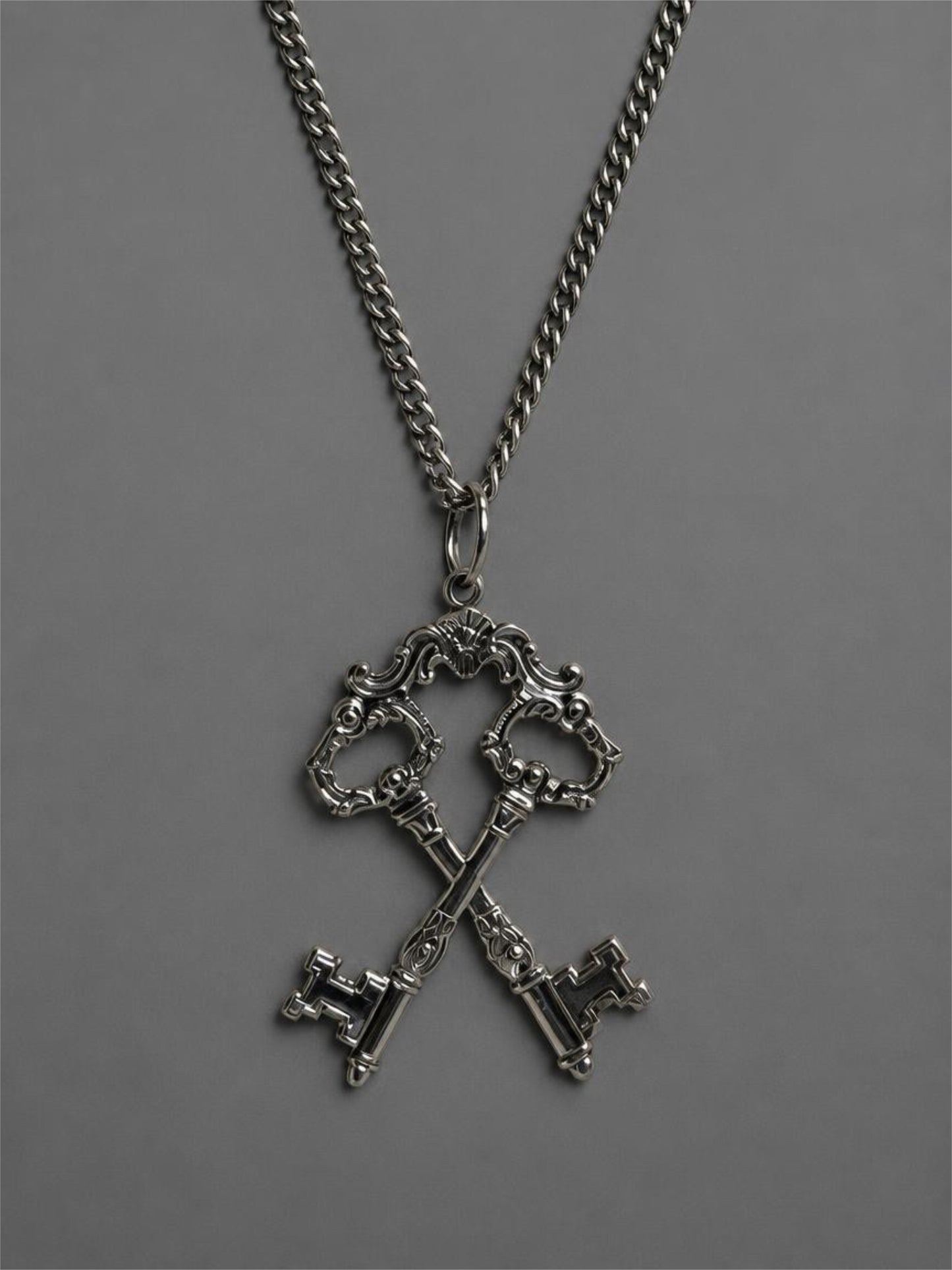 VINTAGE MASONIC CROSSED KEYS NECKLACE