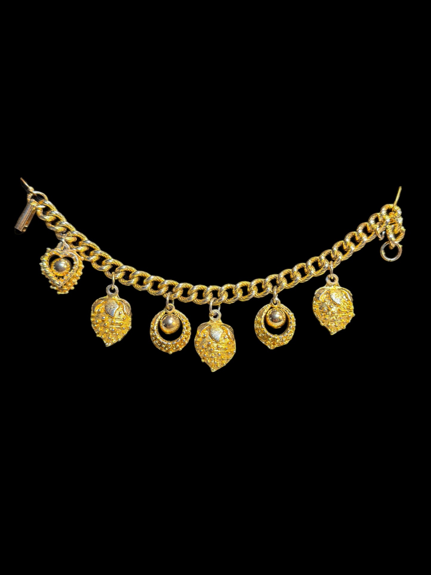VINTAGE GOLD CHARM BRACELET