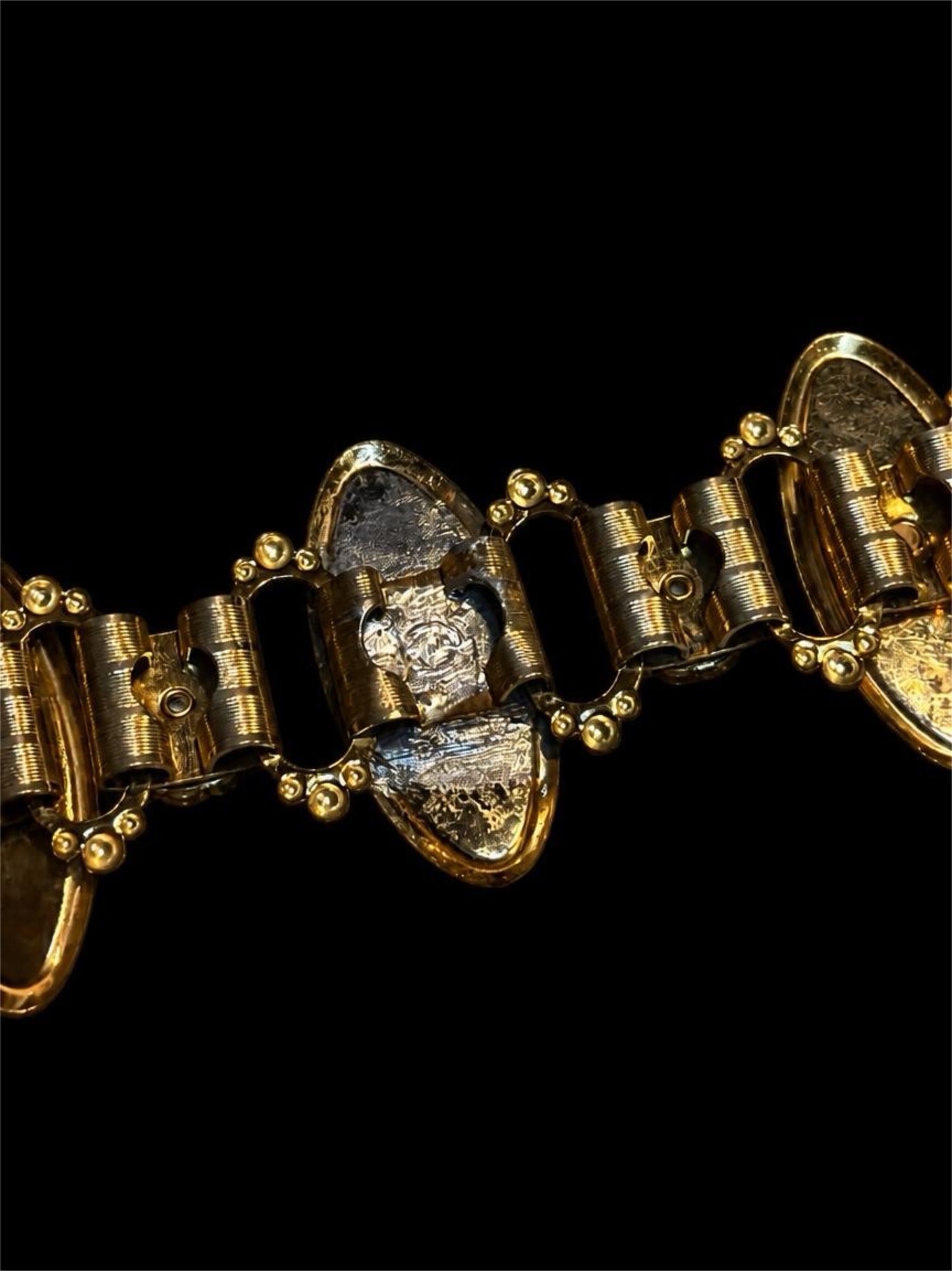 VINTAGE ROSE BRACELET