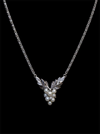 AVON SILVER, PEARL & RHINESTONE NECKLACE
