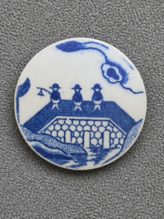 BLUE & WHITE POTTERY BROOCH