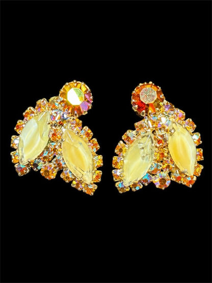VINTAGE WEISS RHINESTONE EARRINGS