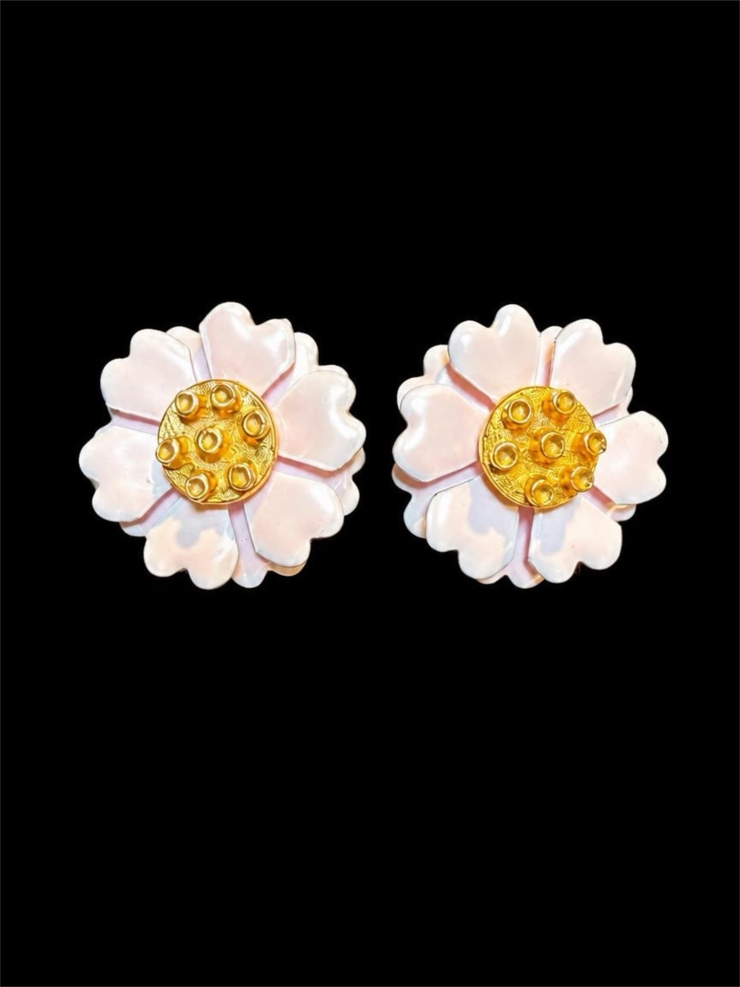DAISY PALE PINK CLIPONS