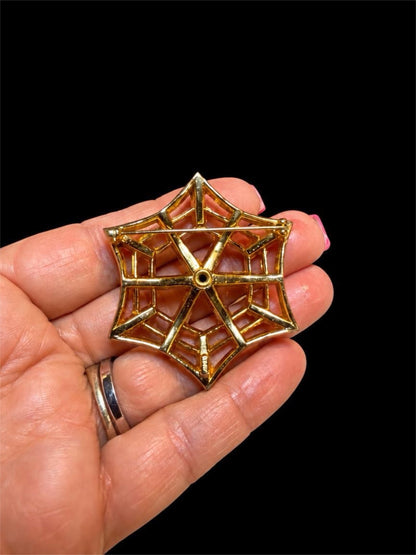 VINTAGE KRAMER BROOCH