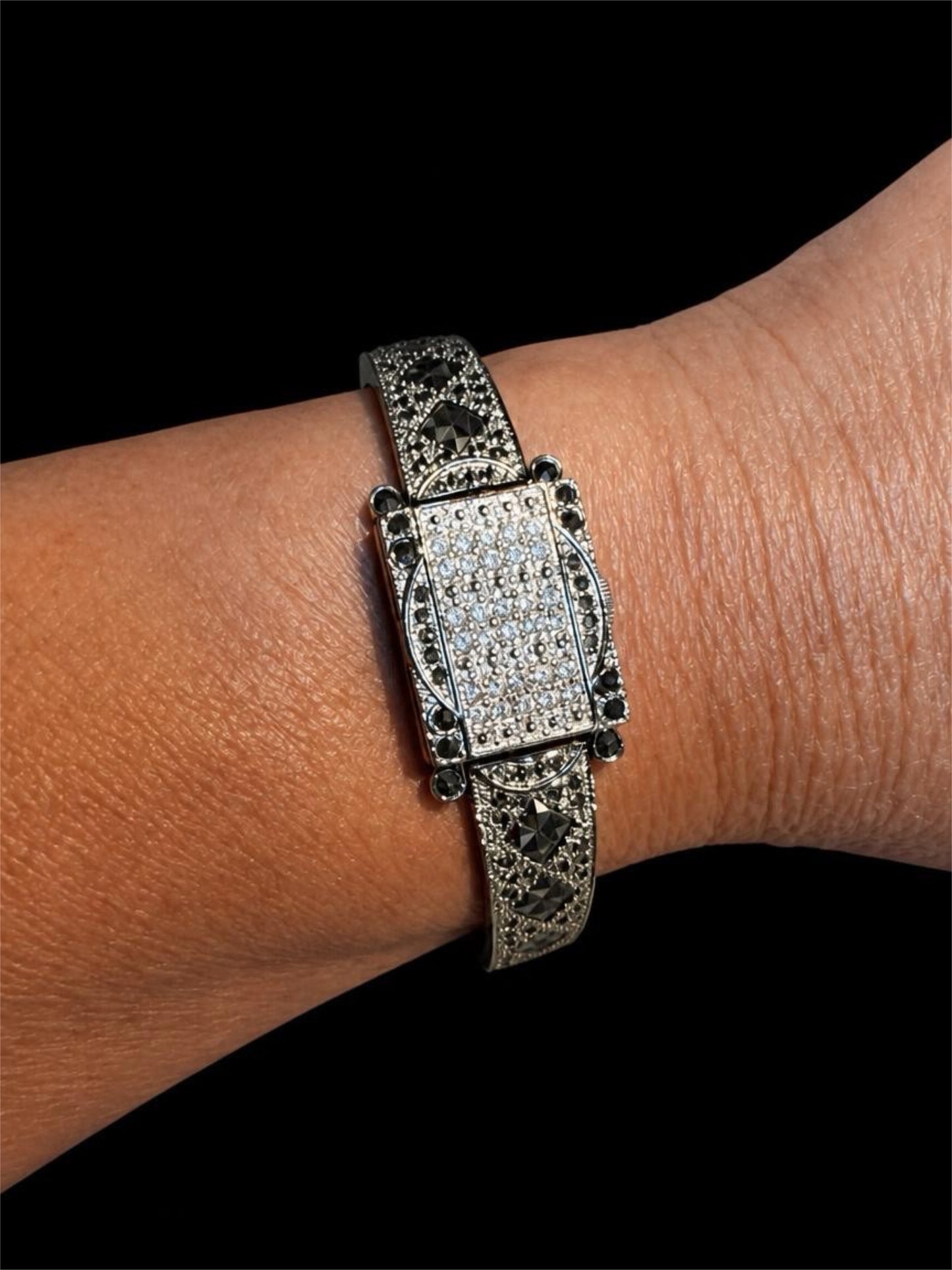 ANNE KLEIN WATCH