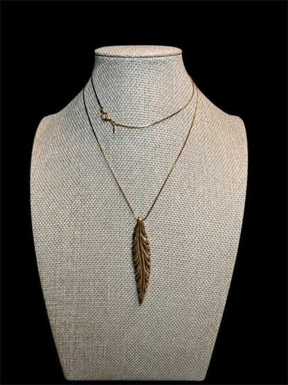 MONET GOLD LEAF NECKLACE