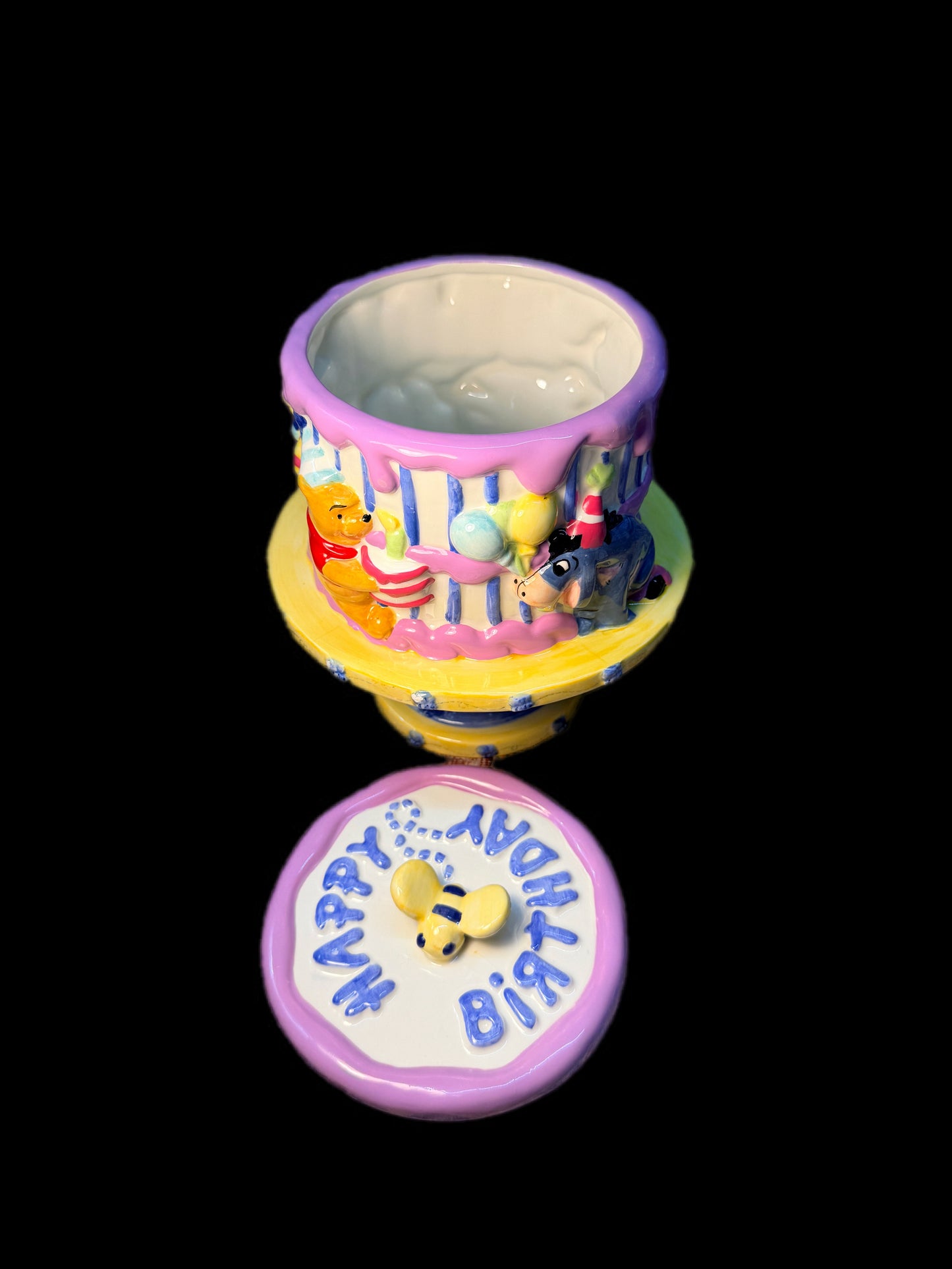 2000 DISNEY WINNIE THE POOH "HAPPY BIRTHDAY" CAKE COOKIE JAR