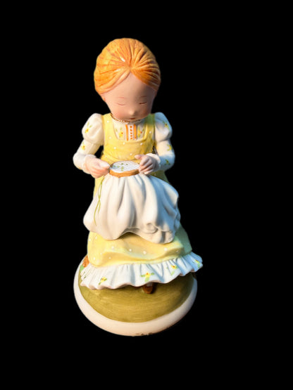VINTAGE HOLLY HOBBIE PORCELAIN  "A STITCH IN TIME" FIG