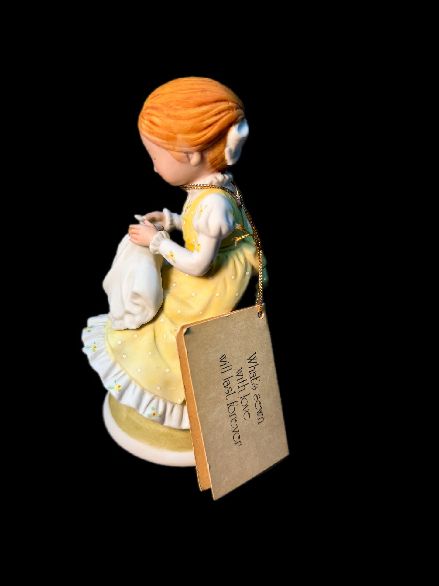 VINTAGE HOLLY HOBBIE PORCELAIN  "A STITCH IN TIME" FIG