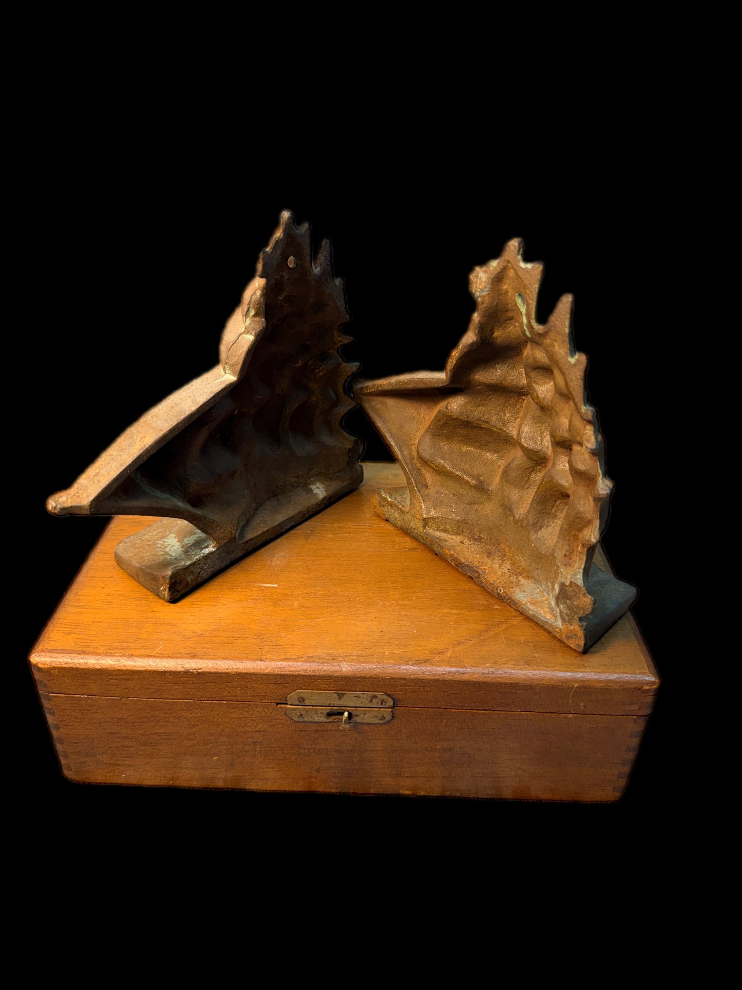VINTAGE CAST IRON SHIP BOOKENDS