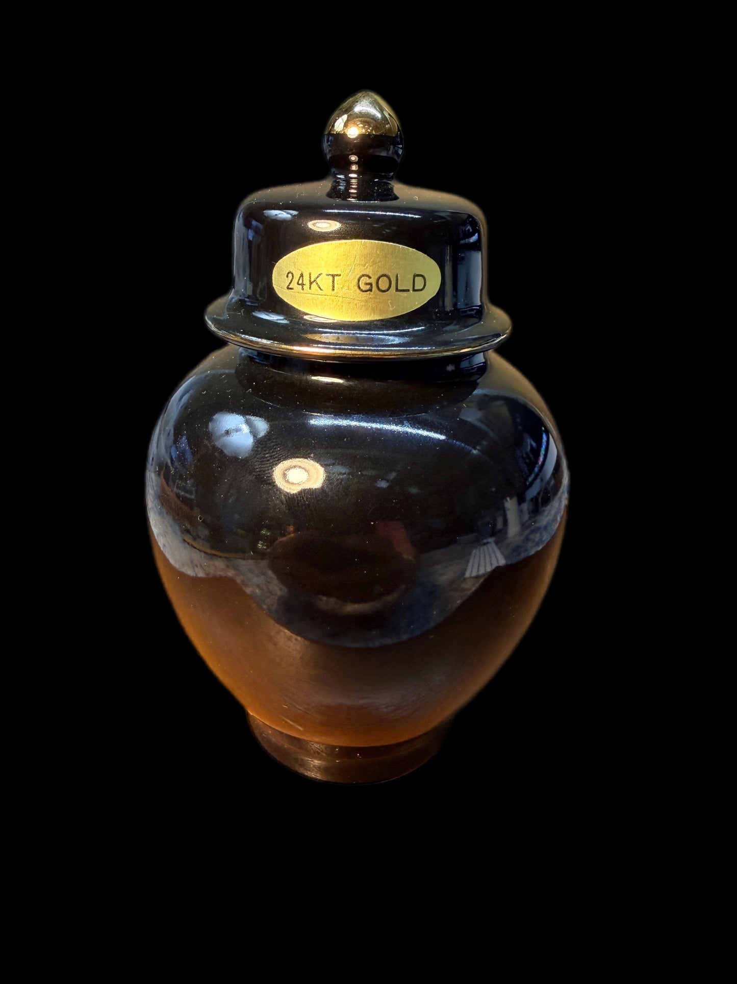 VINTAGE "ART OF CHOKIN" LIDDED URN