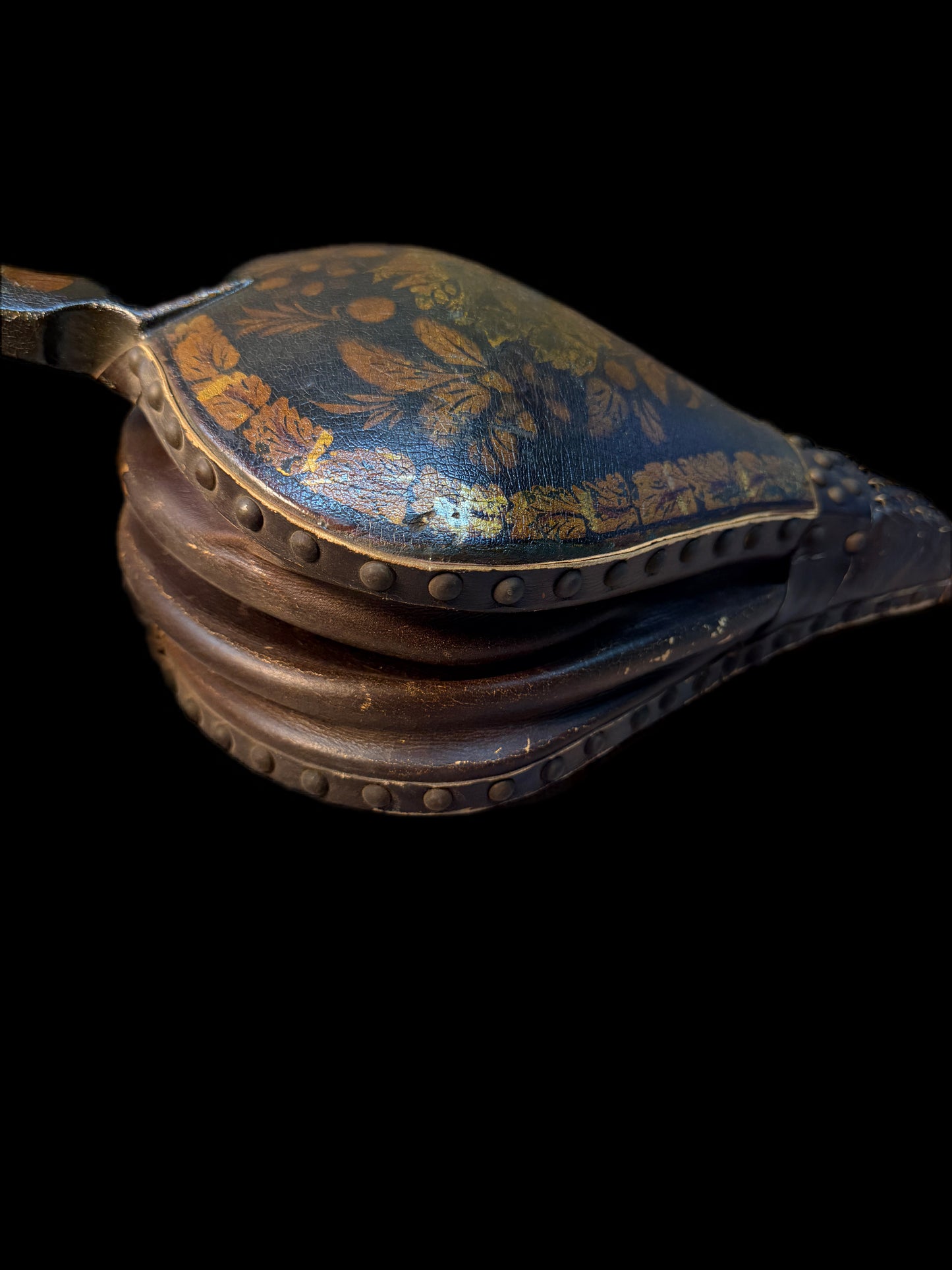 19TH CENTURY AMERICAN FOLK ART BELLOWS