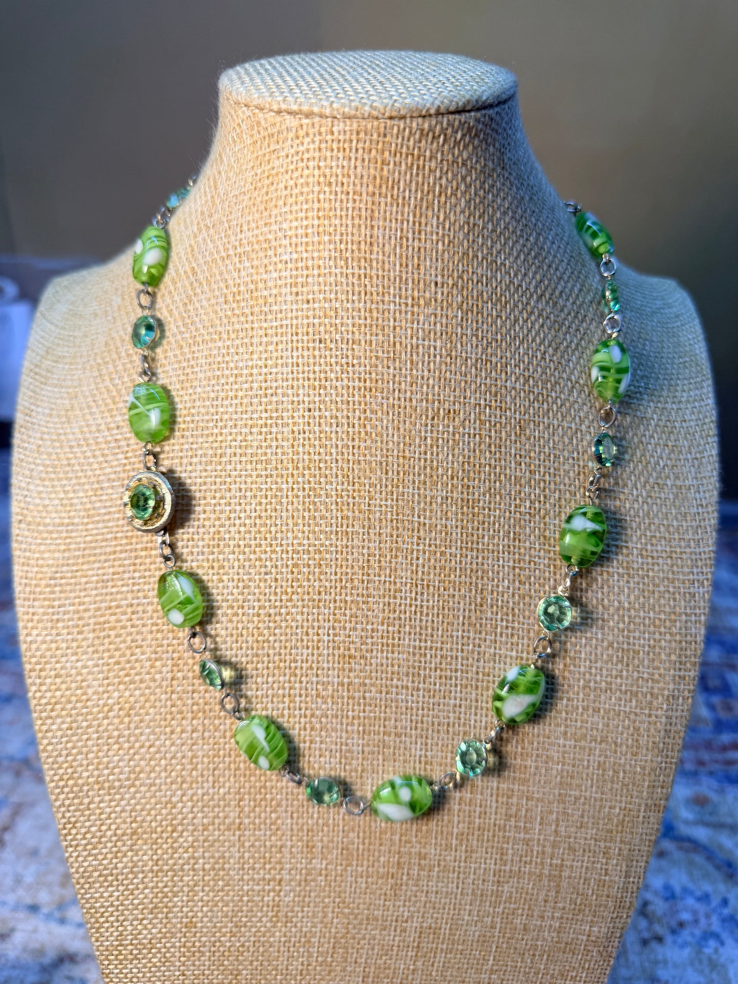 AMAZING URANIUM NECKLACE AND CLOSURE