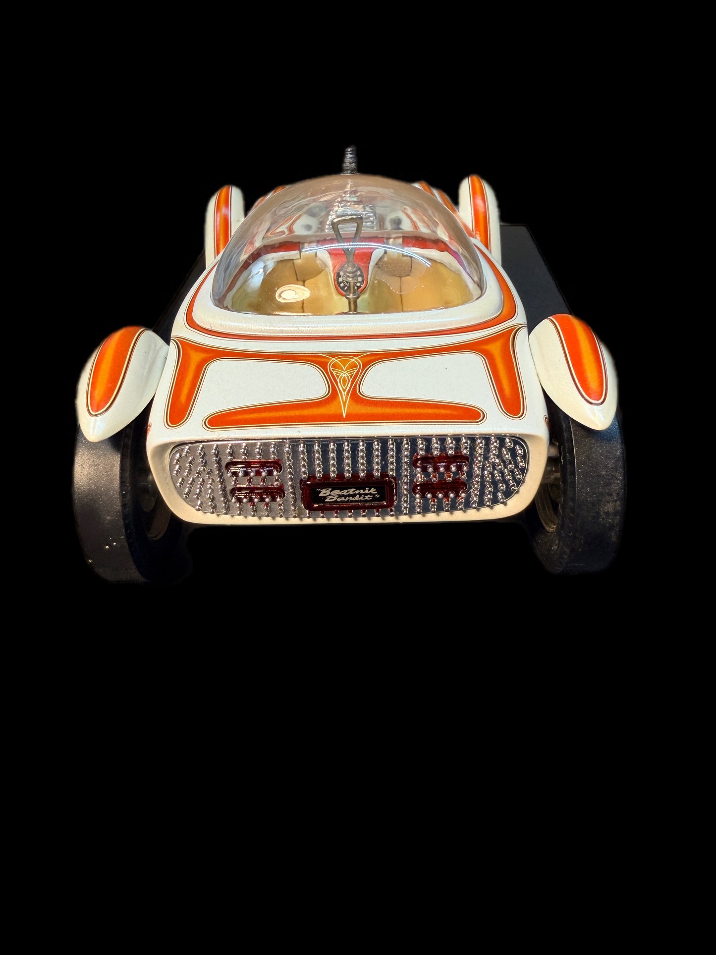 1:18 SCALE HOT WHEELS BEATNIK BANDIT