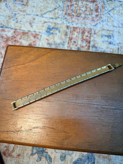 VINTAGE GOLD TONE AND JADE BRACELET