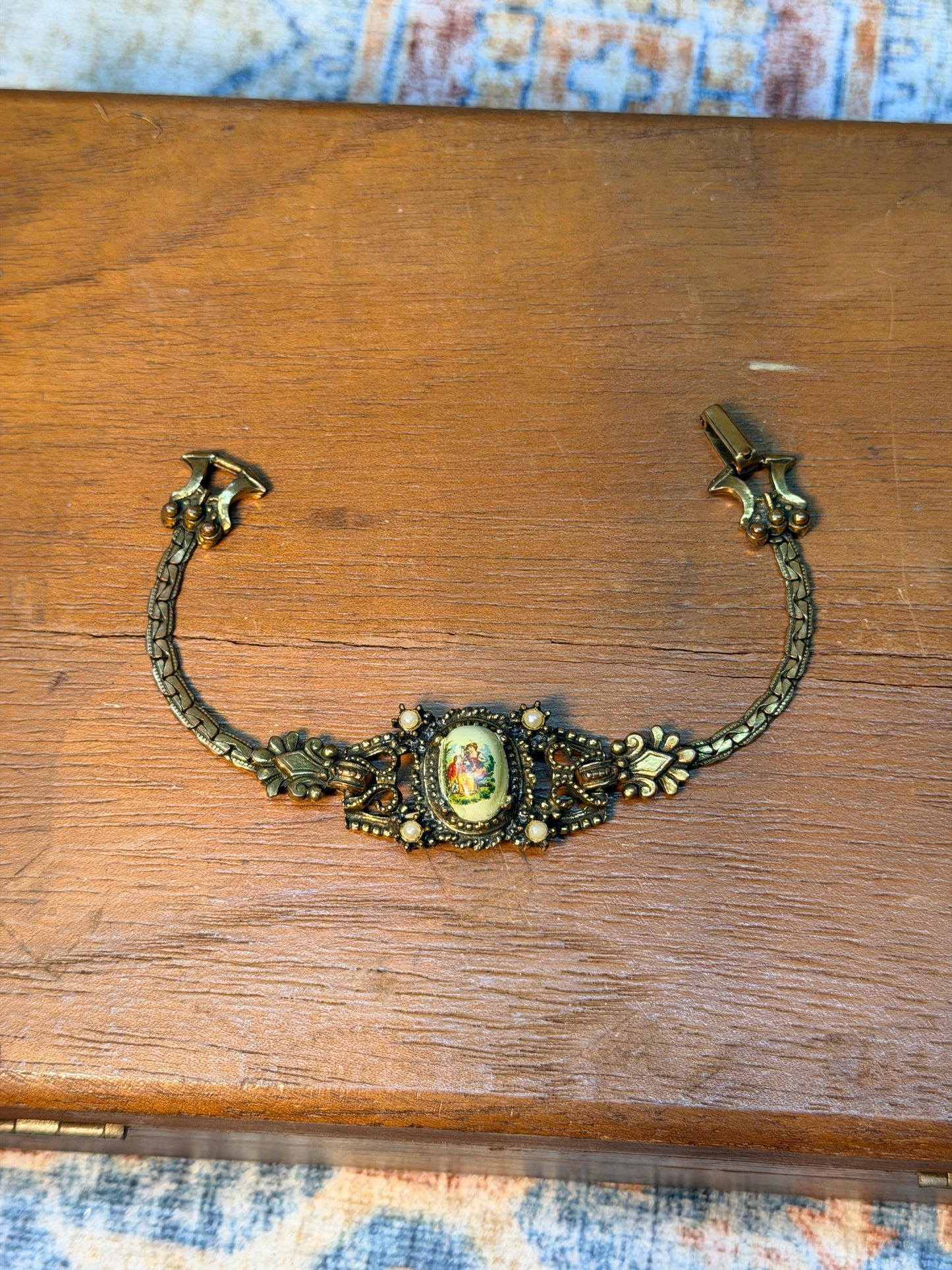 COURTING COUPLE BRACELET