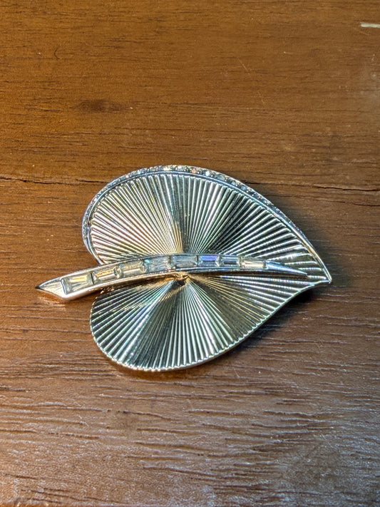 VINTAGE MARCEL BOUCHER FLUTED LEAF BROOCH