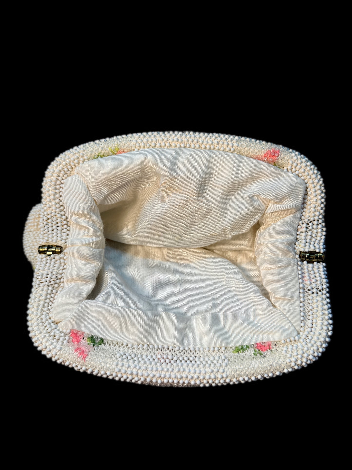 VINTAGE LUMURED BEADED CLUTCH