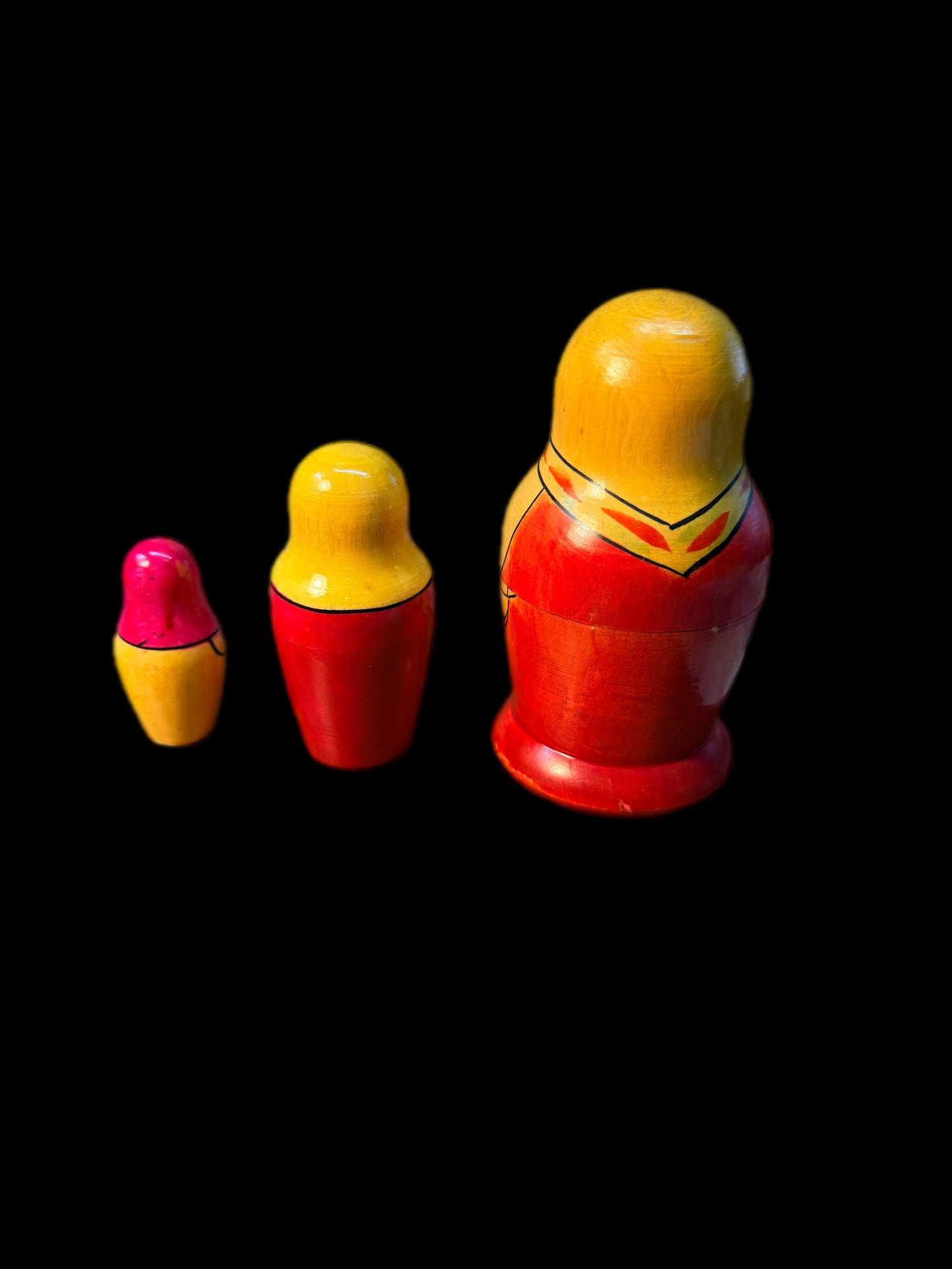 RUSSIAN NESTING DOLL SET