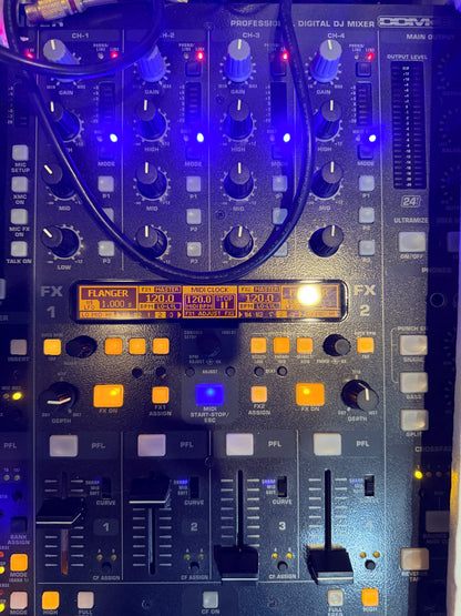 BEHRINGER DDM4000 32 BIT DIGITAL PRO MIXER