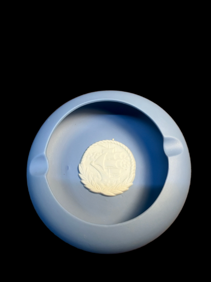 BLUE CERAMIC WEDGWOOD ASHTRAY WITH MATCH HOLDER