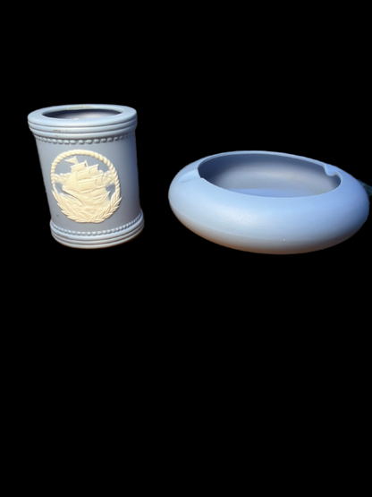 BLUE CERAMIC WEDGWOOD ASHTRAY WITH MATCH HOLDER
